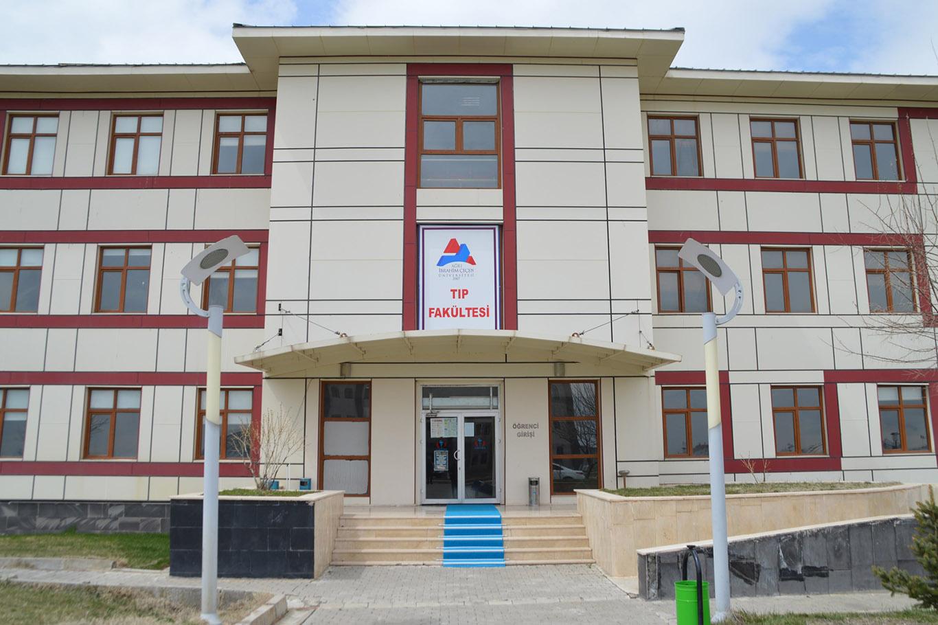 Uzmanlar: Oruç, sıhhate engel değil yardımcı bir ibadettir Uzmanlar: Oruç, sıhhate engel değil yardımcı bir ibadettir